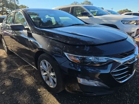 More photos of 2023 Chevrolet Malibu LT at Oakley Auto World, MO