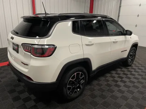 More photos of 2019 Jeep Compass Trailhawk at Oakley Auto World, MO