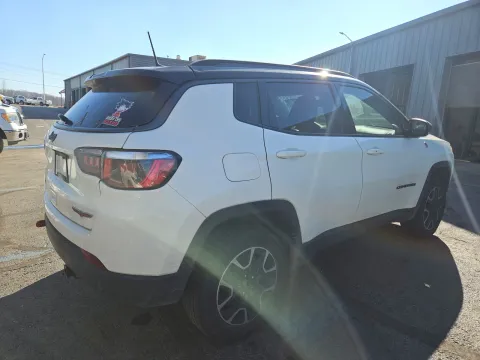 More photos of 2019 Jeep Compass Trailhawk at Oakley Auto World, MO