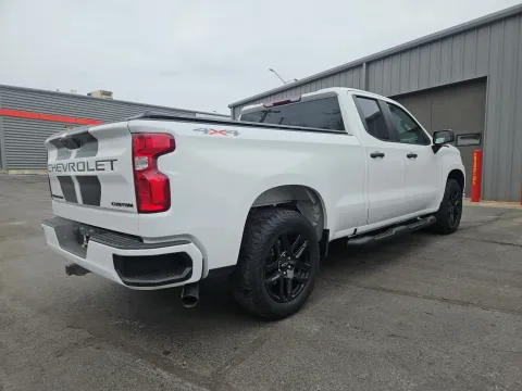 More photos of 2022 Chevrolet Silverado 1500 LTD Custom at Oakley Auto World, MO