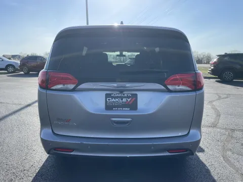 Another view of 2019 Chrysler Pacifica LX for sale in Branson West, MO at Oakley Auto World