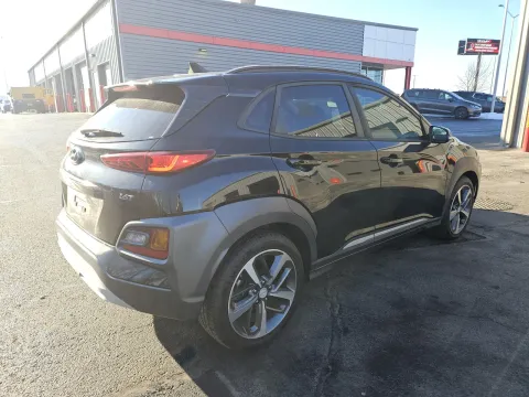 More photos of 2018 Hyundai Kona Limited at Oakley Auto World, MO