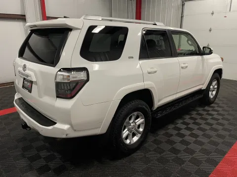 More photos of 2016 Toyota 4Runner SR5 Premium at Oakley Auto World, MO