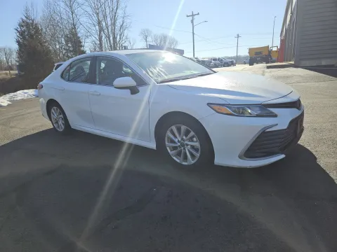 More photos of 2024 Toyota Camry LE at Oakley Auto World, MO