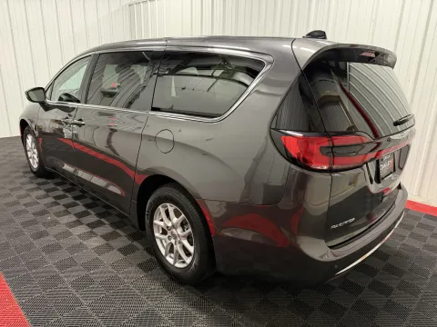 Photos of 2023 Chrysler Pacifica Touring L for sale in Branson West, MO at Oakley Auto World