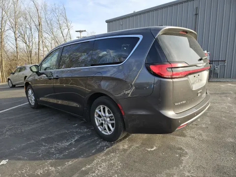 Photos of 2023 Chrysler Pacifica Touring L for sale in Branson West, MO at Oakley Auto World