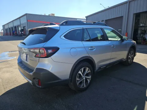 More photos of 2022 Subaru Outback Limited at Oakley Auto World, MO