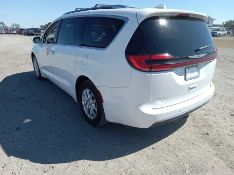 Photos of 2021 Chrysler Pacifica Touring L for sale in Branson West, MO at Oakley Auto World