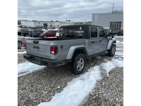 More photos of 2021 Jeep Gladiator at Oakley Auto World, MO