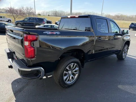 More photos of 2020 Chevrolet Silverado 1500 LT at Oakley Auto World, MO
