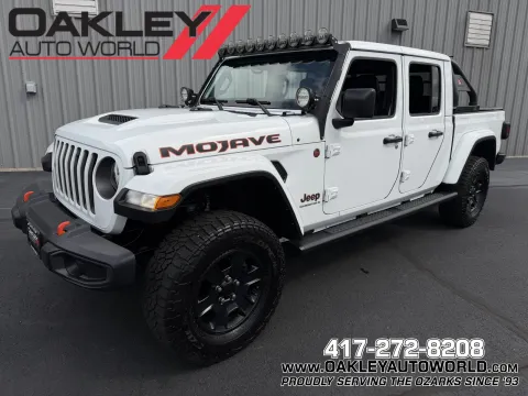 White 2023 Jeep Gladiator Mojave for sale in Branson West, MO