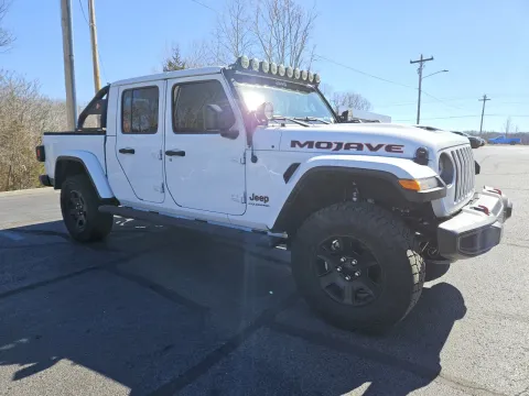 More photos of 2023 Jeep Gladiator Mojave at Oakley Auto World, MO
