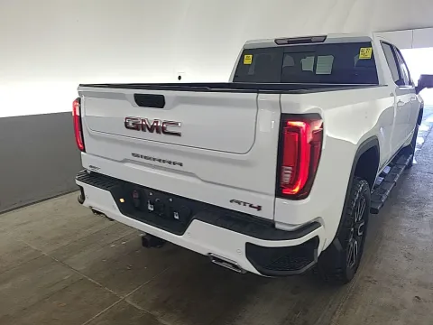 More photos of 2020 GMC Sierra 1500 AT4 at Oakley Auto World, MO
