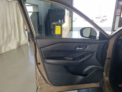 More photos of 2024 Nissan Rogue SV at Oakley Auto World, MO