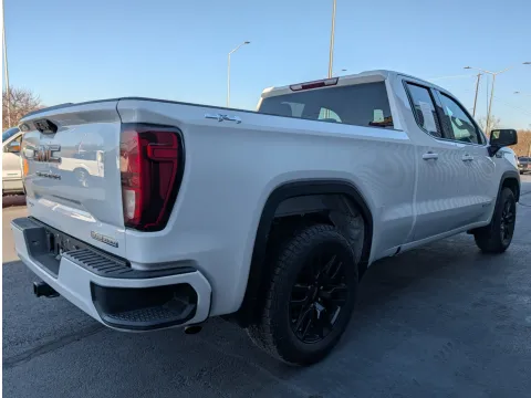More photos of 2024 GMC Sierra 1500 Elevation at Oakley Auto World, MO