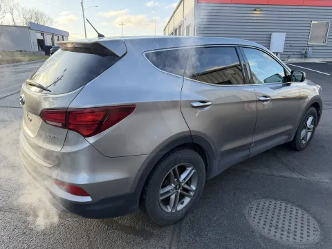 More photos of 2018 Hyundai Santa Fe Sport 2.4 Base at Oakley Auto World, MO