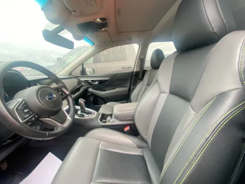 More photos of 2021 Subaru Outback Onyx Edition XT at Oakley Auto World, MO