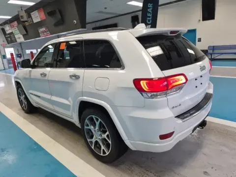 Photos of 2020 Jeep Grand Cherokee Overland for sale in Branson West, MO at Oakley Auto World
