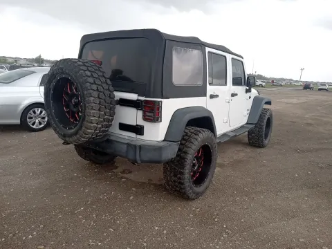 More photos of 2016 Jeep Wrangler Unlimited Sport at Oakley Auto World, MO