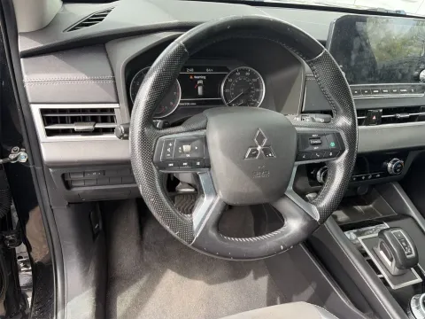 More photos of 2022 Mitsubishi Outlander Black Edition at Oakley Auto World, MO