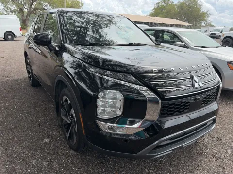 More photos of 2022 Mitsubishi Outlander Black Edition at Oakley Auto World, MO