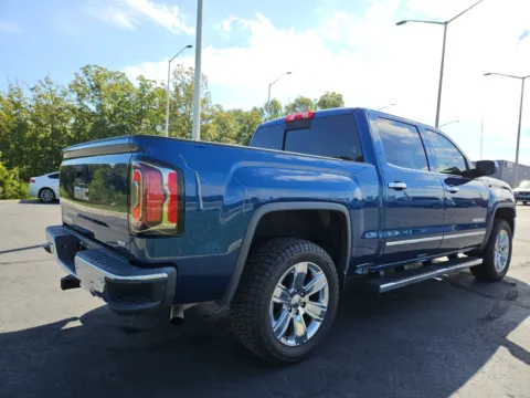 More photos of 2017 GMC Sierra 1500 SLT at Oakley Auto World, MO