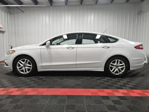 Photos of 2016 Ford Fusion SE for sale in Branson West, MO at Oakley Auto World