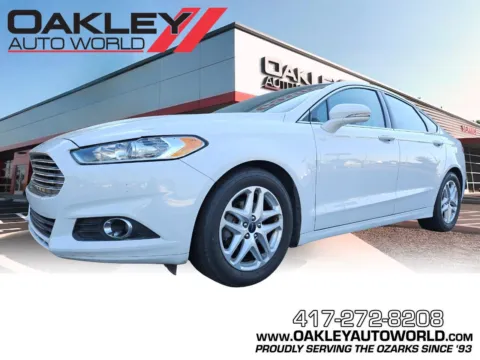 White 2016 Ford Fusion SE for sale in Branson West, MO