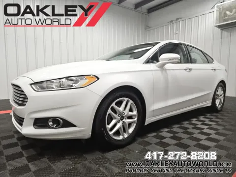 White 2016 Ford Fusion SE for sale in Branson West, MO