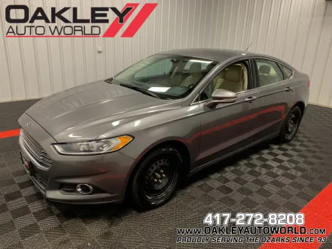 Gray 2014 Ford Fusion SE for sale in Branson West, MO
