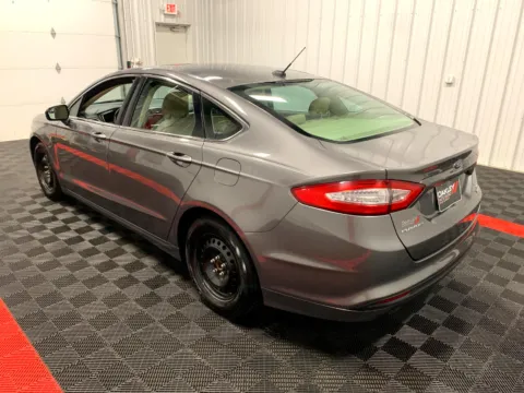 Photos of 2014 Ford Fusion SE for sale in Branson West, MO at Oakley Auto World