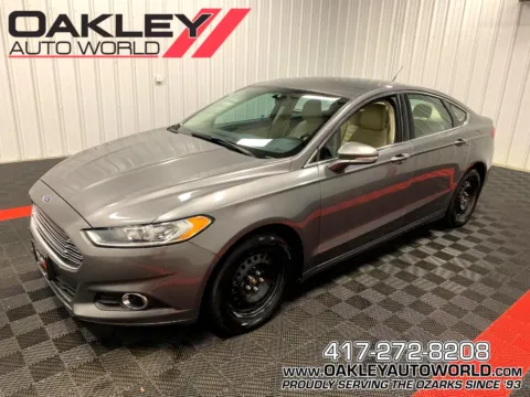 Gray 2014 Ford Fusion SE for sale in Branson West, MO