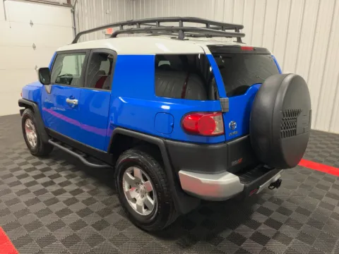 Photos of 2007 Toyota FJ Cruiser for sale in Branson West, MO at Oakley Auto World