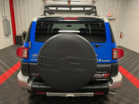 Another view of 2007 Toyota FJ Cruiser for sale in Branson West, MO at Oakley Auto World