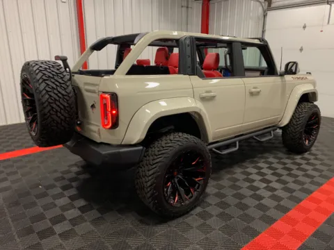 More photos of 2025 Ford Bronco T-ROCK, Sasquatch, Lifted, Fuels 4x4 at Oakley Auto World, MO