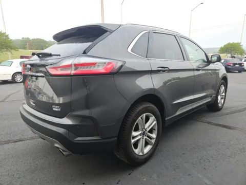 More photos of 2020 Ford Edge SEL at Oakley Auto World, MO