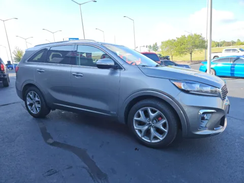 More photos of 2019 Kia Sorento SX at Oakley Auto World, MO