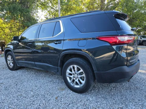 Photos of 2019 Chevrolet Traverse LT for sale in Branson West, MO at Oakley Auto World