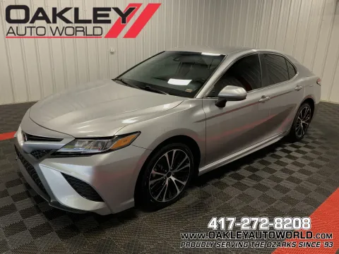 Silver 2019 Toyota Camry SE for sale in Branson West, MO