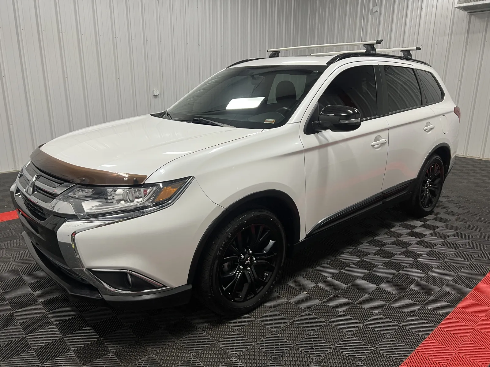 White 2018 Mitsubishi Outlander SE for sale in Branson West, MO