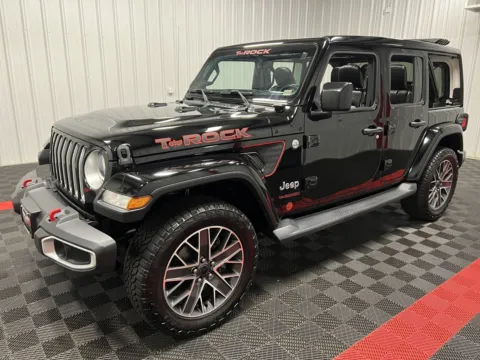 Black 2019 Jeep Wrangler Unlimited Sahara for sale in Branson West, MO