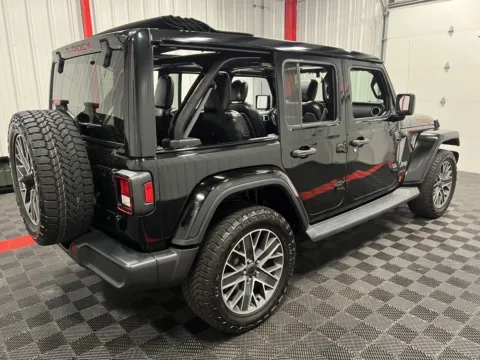 More photos of 2019 Jeep Wrangler Unlimited Sahara at Oakley Auto World, MO