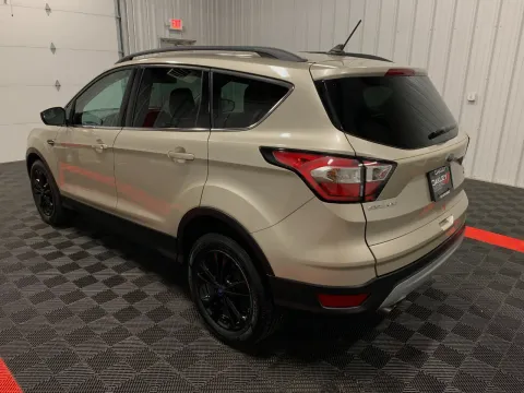 Photos of 2018 Ford Escape SE for sale in Branson West, MO at Oakley Auto World