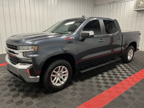 Gray 2020 Chevrolet Silverado 1500 LT for sale in Branson West, MO