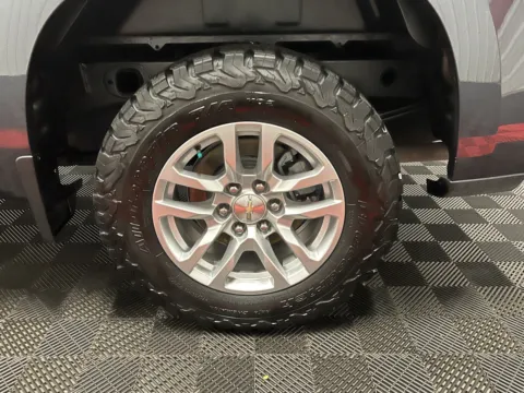 More photos of 2020 Chevrolet Silverado 1500 LT at Oakley Auto World, MO