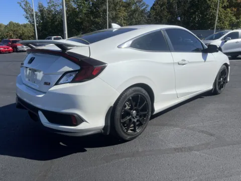 More photos of 2018 Honda Civic Si at Oakley Auto World, MO