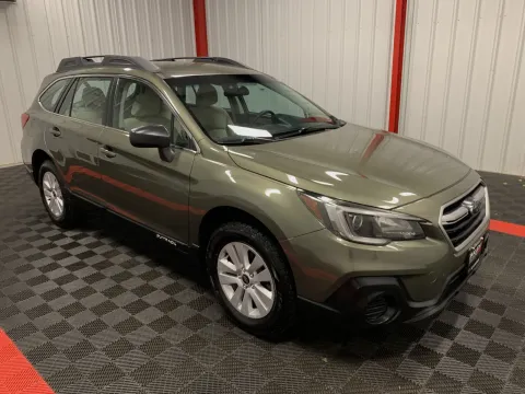 More photos of 2018 Subaru Outback 2.5i at Oakley Auto World, MO
