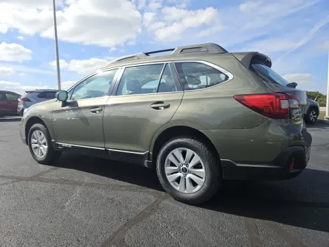 Photos of 2018 Subaru Outback 2.5i for sale in Branson West, MO at Oakley Auto World