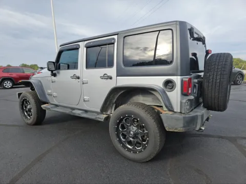 Photos of 2013 Jeep Wrangler Unlimited Sahara for sale in Branson West, MO at Oakley Auto World