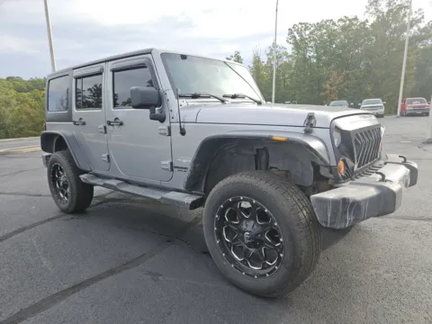 More photos of 2013 Jeep Wrangler Unlimited Sahara at Oakley Auto World, MO